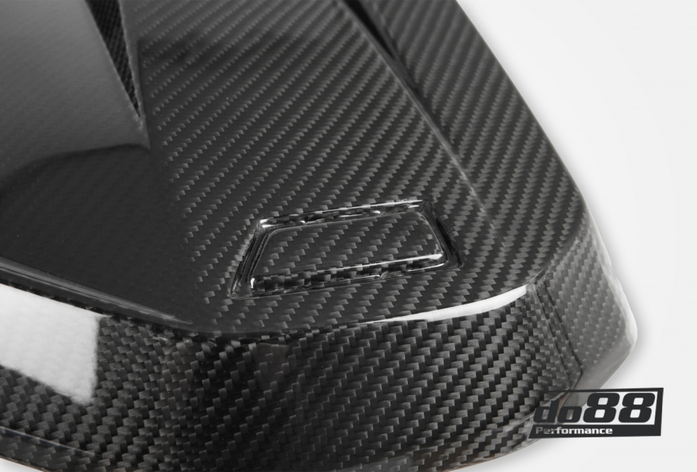 Carbon fiber engine cover, BMW M2 M3 M4 (S58) Carbon fiber engine cover, BMW M2 M3 M4 (S58)