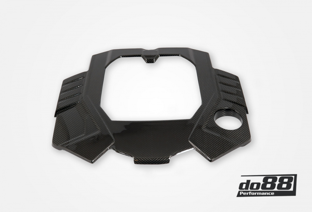 Carbon fiber engine cover, Audi RS6 RS7 C8