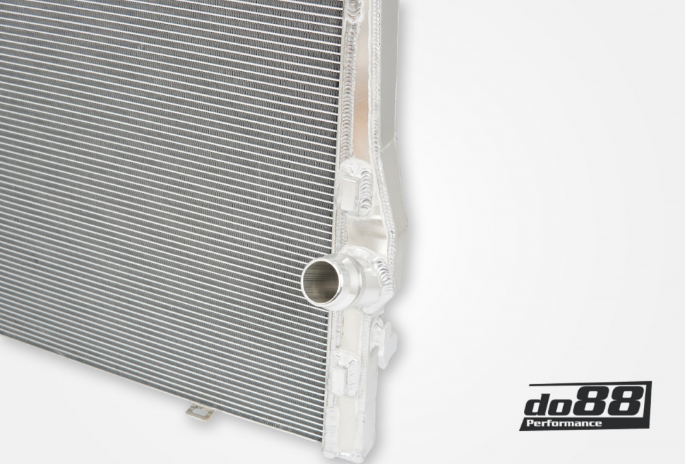 BMW M3 E90 E92 Radiator Aluminum BMW M3 E90 E92 Radiator Aluminum