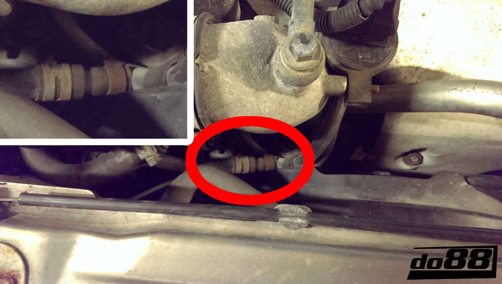 SAAB 9-5 98-10 Evacuation hose SAAB 9-5 98-10 Evacuation hose